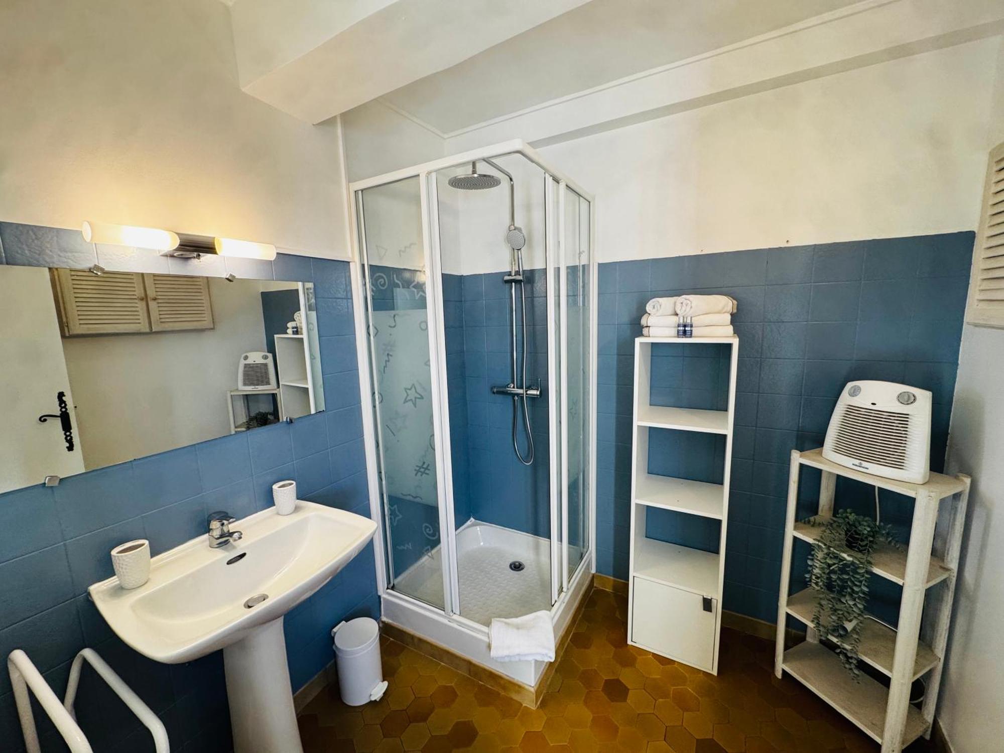Villa La Bastide de La Loge Sault Habitación foto